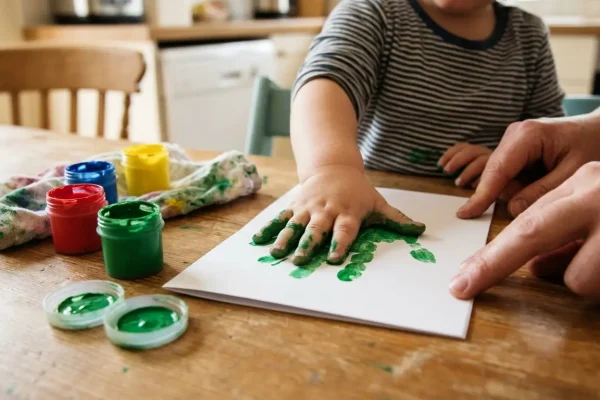 10 Christmas Crafts for Toddlers (Safe for Under-3s)